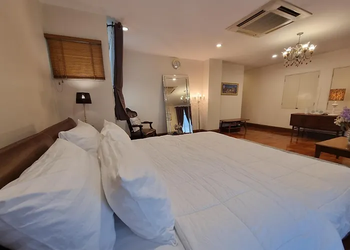 Chez Moi Private Executive Sukhumvit 26 *