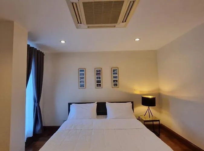 Chez Moi Private Executive Sukhumvit 26 Apartment Bangkok