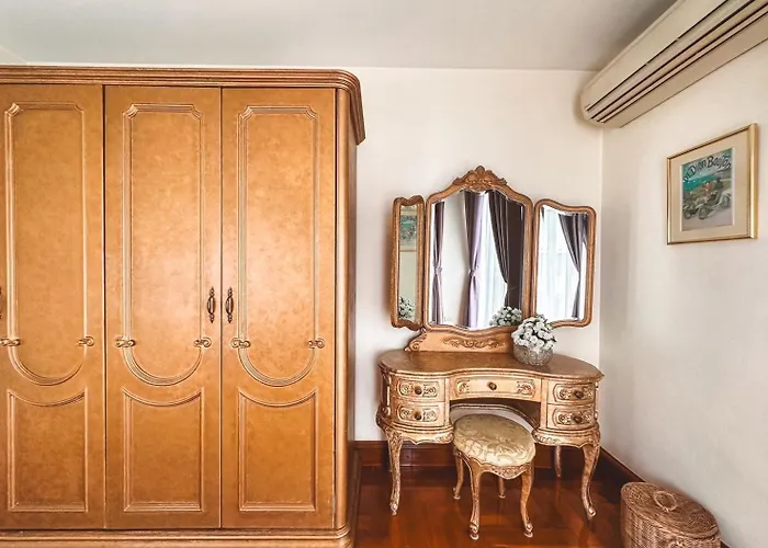 Chez Moi Private Executive Sukhumvit 26 *