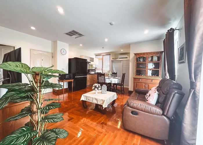 Chez Moi Private Executive Sukhumvit 26 Apartment Bangkok