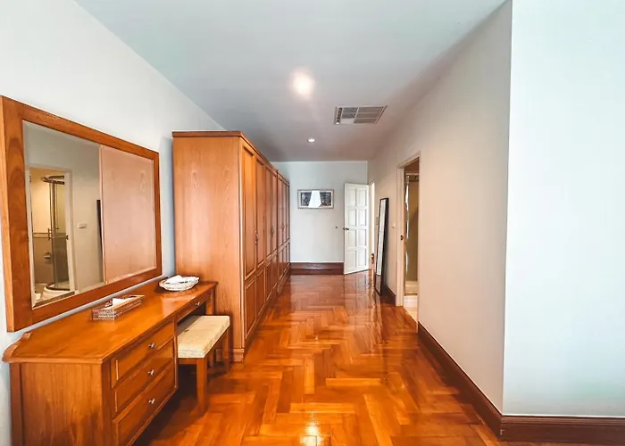 Chez Moi Private Executive Sukhumvit 26 *