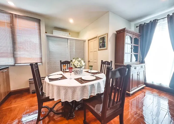 Chez Moi Private Executive Sukhumvit 26 Apartment Bangkok