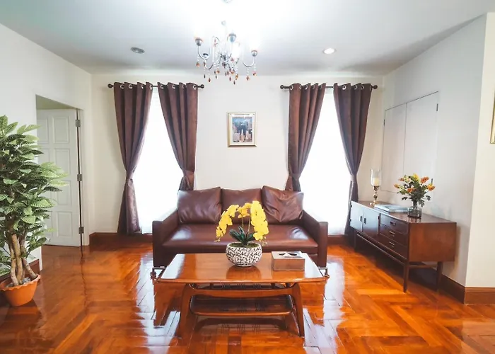 Chez Moi Private Executive Sukhumvit 26 Apartment Bangkok